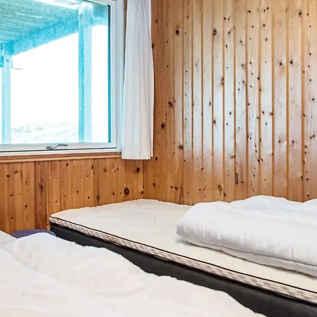 度假居 6 Person In Henne-by Traum *