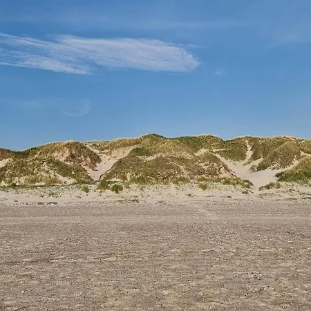 6 Person In Henne-by Traum *