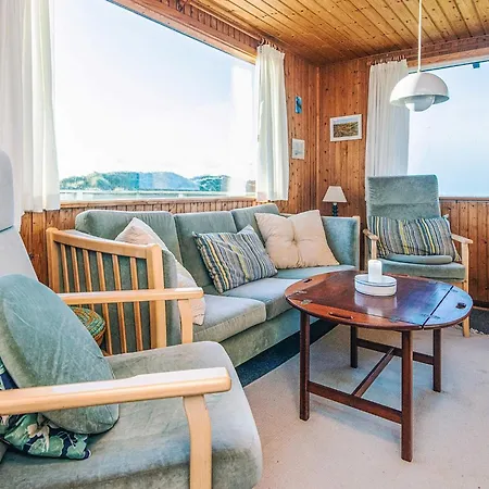 Vakantiehuis 6 Person In Henne *